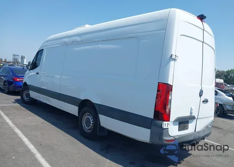 2019 Mercedes-Benz Sprinter 2500 High Roof V6 from USA, damaged, VIN WD4PF1CD4KT009129